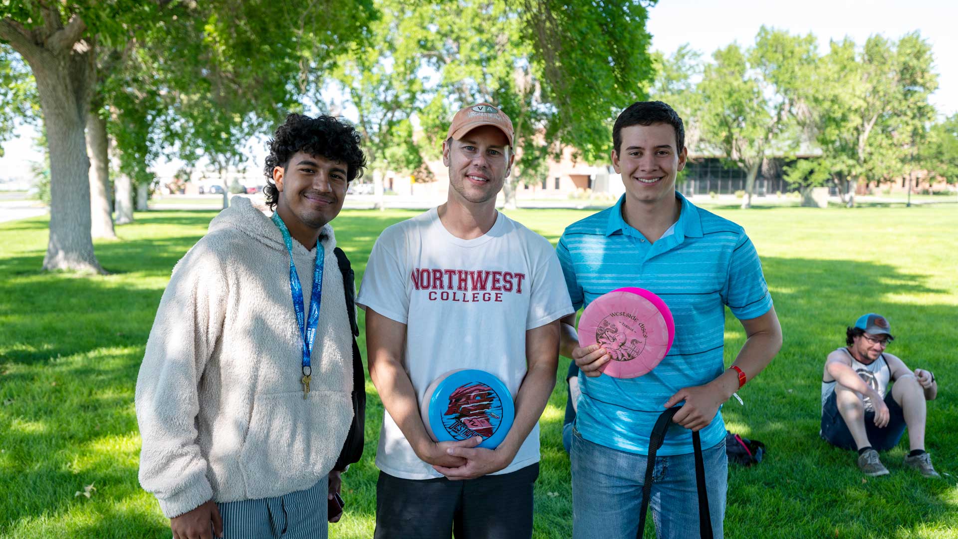 NWC students on the disk golf course